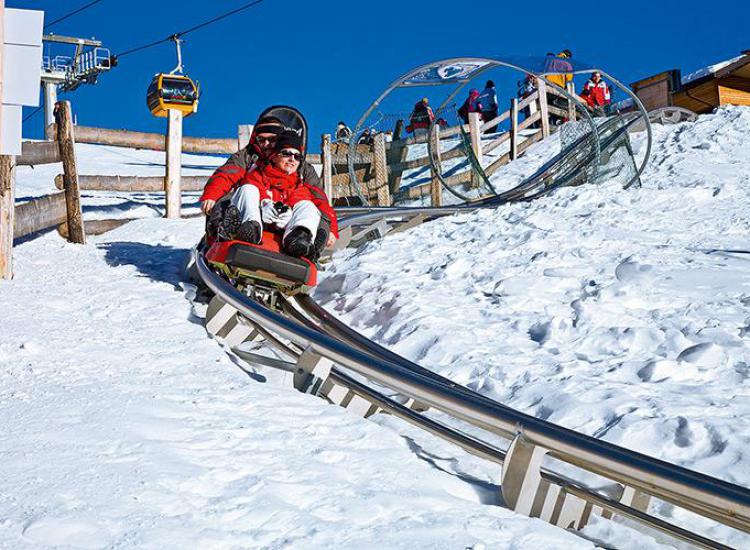 Abfahrt mit dem Alpin-Bob in Meran 2000